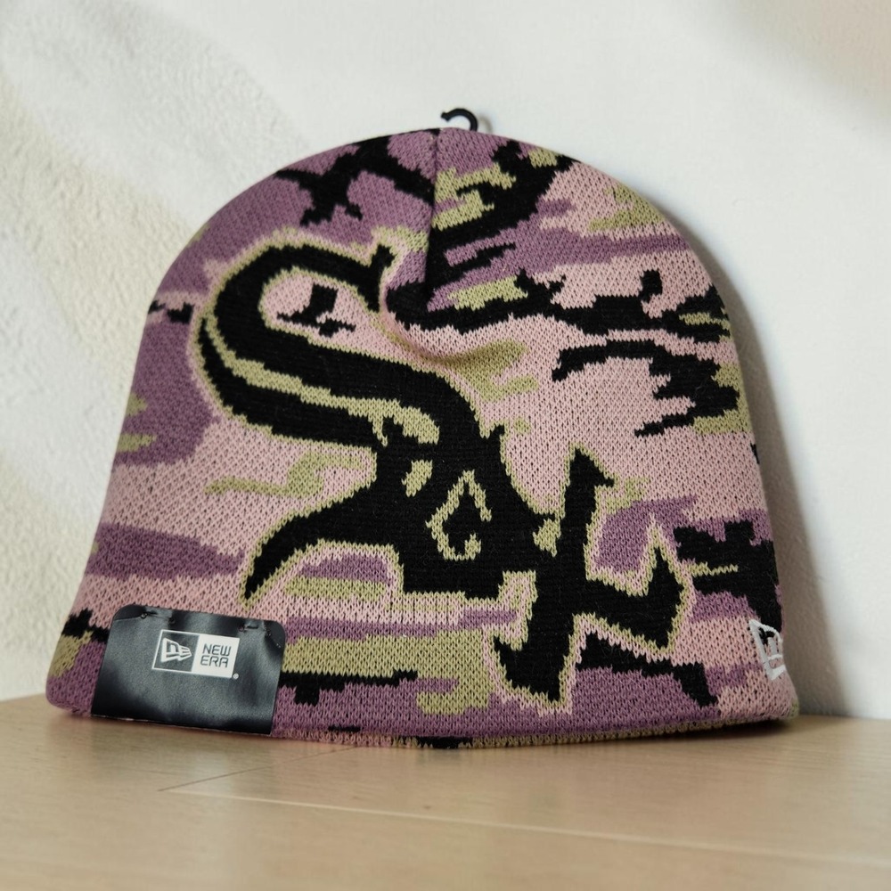 Supreme x New Era Chicago White Sox Camo Knit Beanie Hat OSFM Pink Black